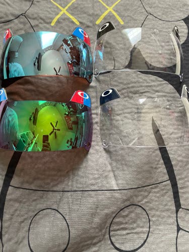 4 Oakley prizm visors