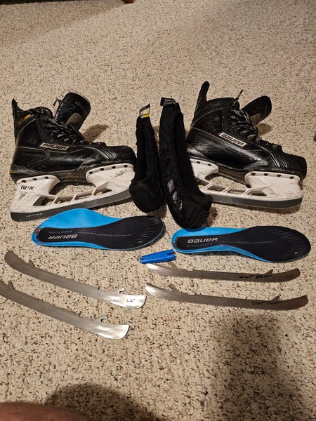 Senior Used Bauer Supreme S180 Hockey Skates Regular Width Size 8
