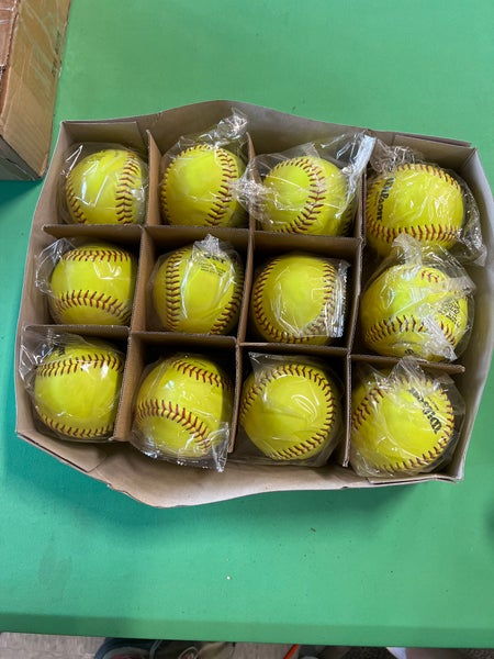 New Wilson Softball 12 Pack (1 Dozen) 11"