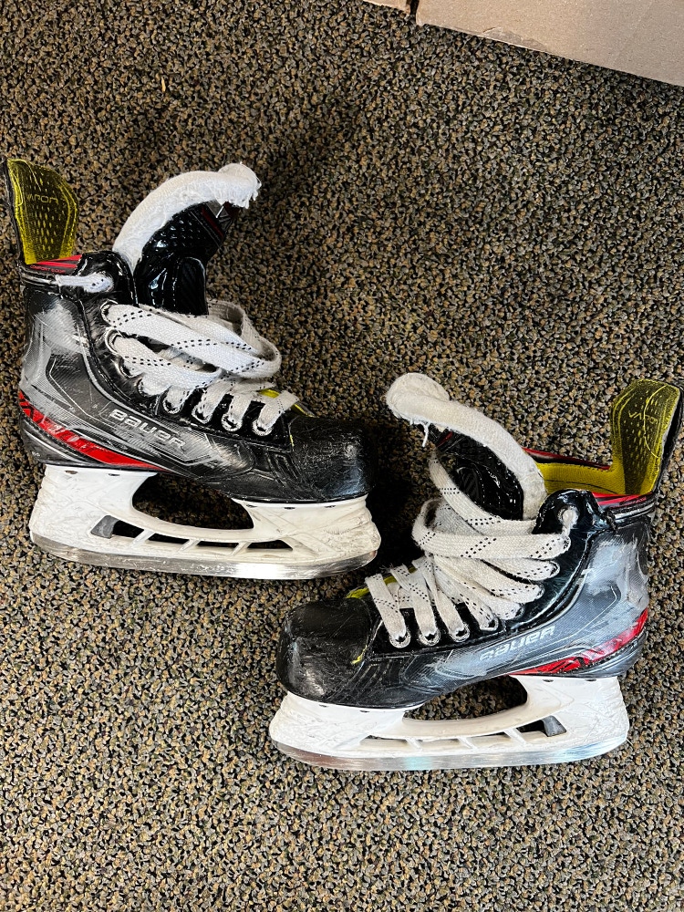 Junior Used Bauer Supreme S37 Hockey Skates D&R (Regular) 5.0