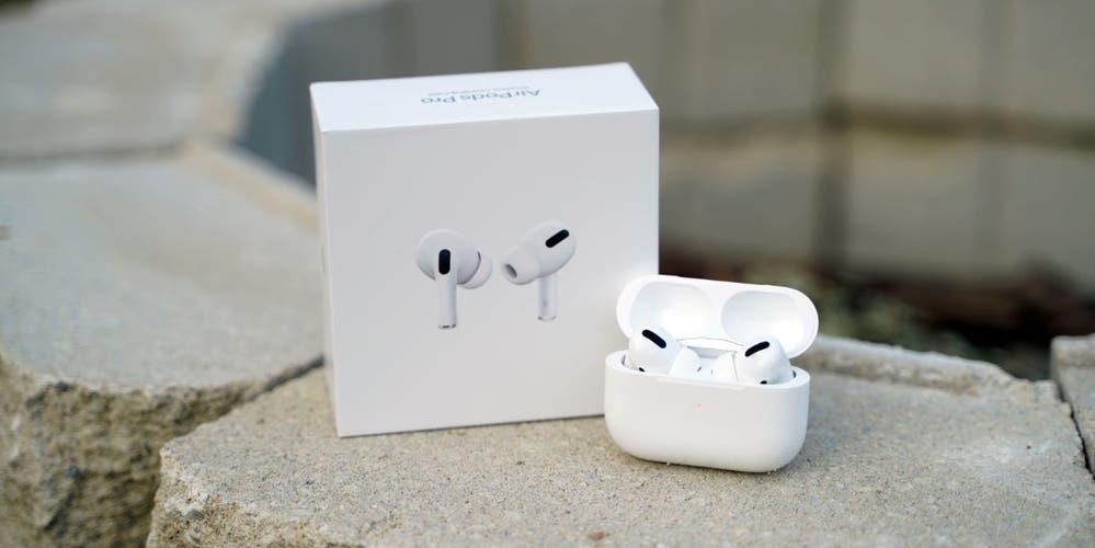 Apple AirPods Pro FREE SHIPPING