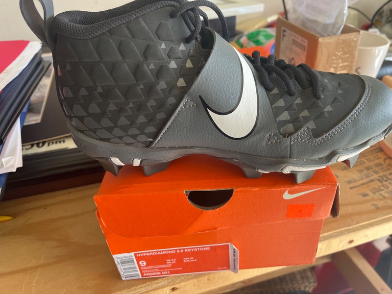 Black Adult Molded Cleats High Top Trout