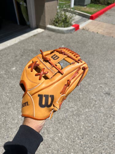 Infield 11.75" A2000 Baseball Glove