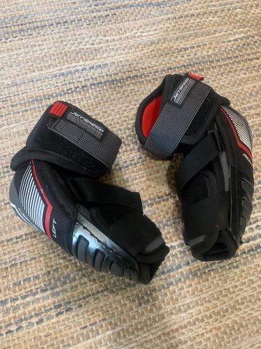 Used Senior Small CCM JetSpeed FT370 Elbow Pads