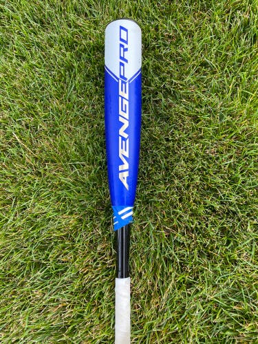 Used 2022 Composite (-10) 18 oz 28" Avenge Pro Bat