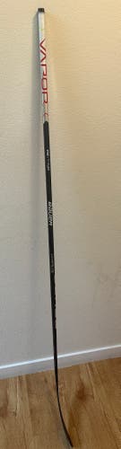 Senior P92 Right Handed Bauer Vapor Hyperlite Hockey Stick