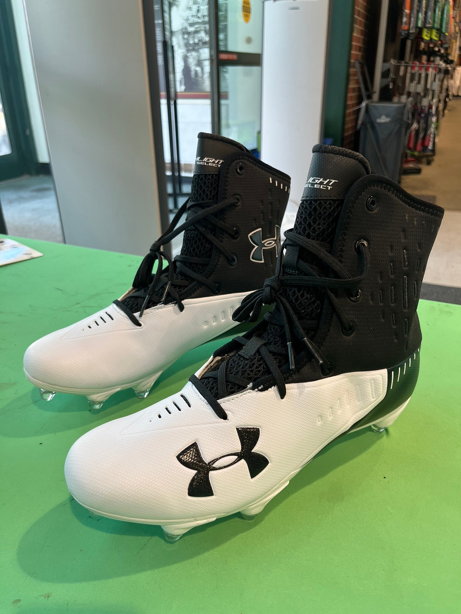 Under armour shop detachable football cleats