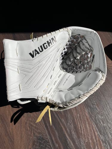 Used Regular SLR3 Pro Carbon Glove & Blocker