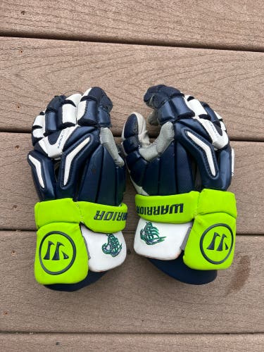 MLL Bayhawks Mark Glicini Game Used Warrior Burn Pro Gloves
