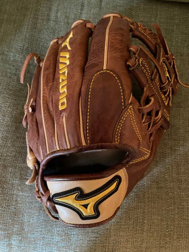 Mizuno Classic Pro 11.25