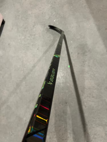 New Right Handed P28 Ag5nt Hockey Stick