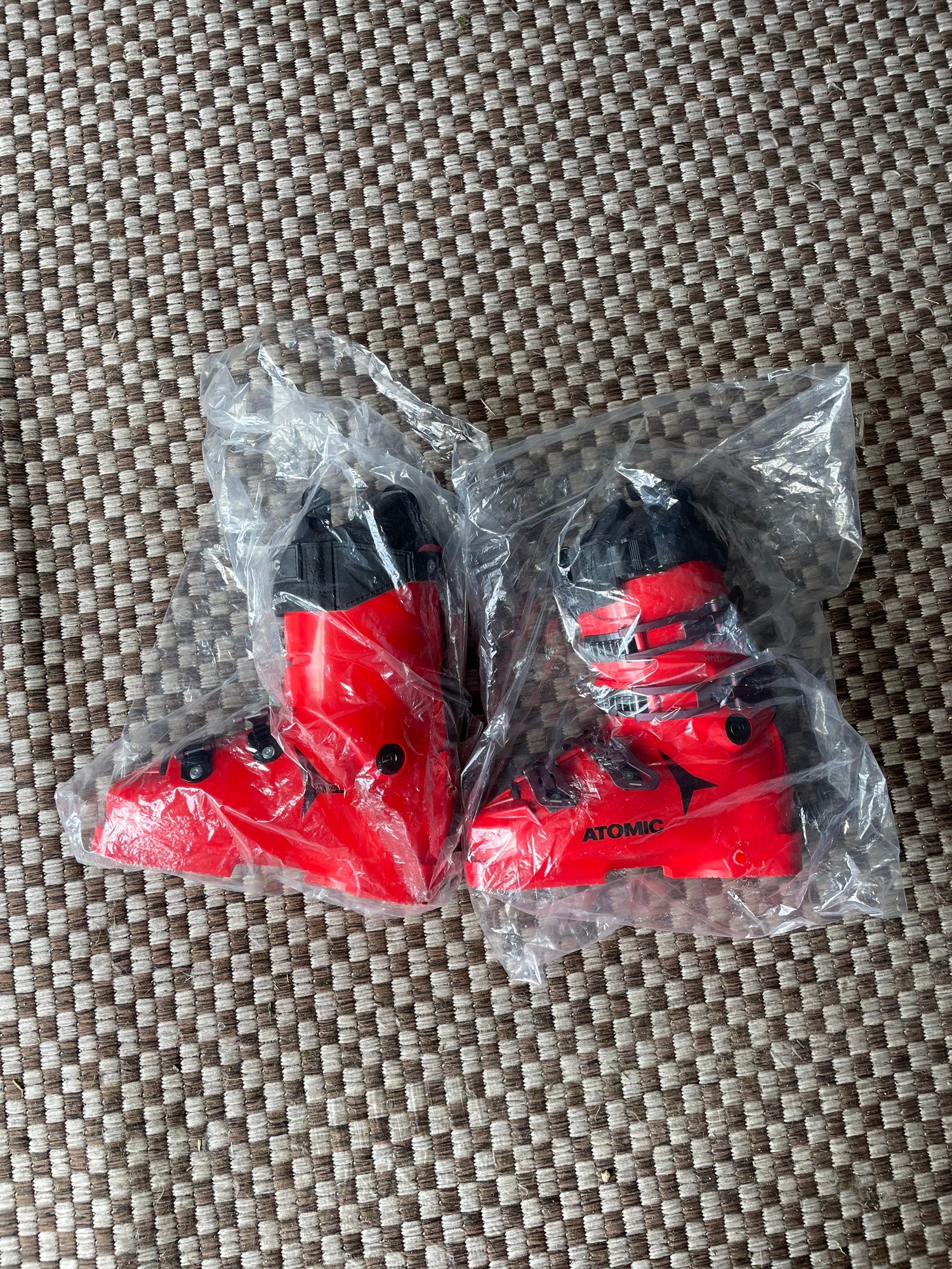 Atomic Redster World Cup 170 Lifted Boots | SidelineSwap | Buy and