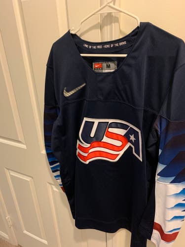 Nike Team USA IIHF Jersey NWOT