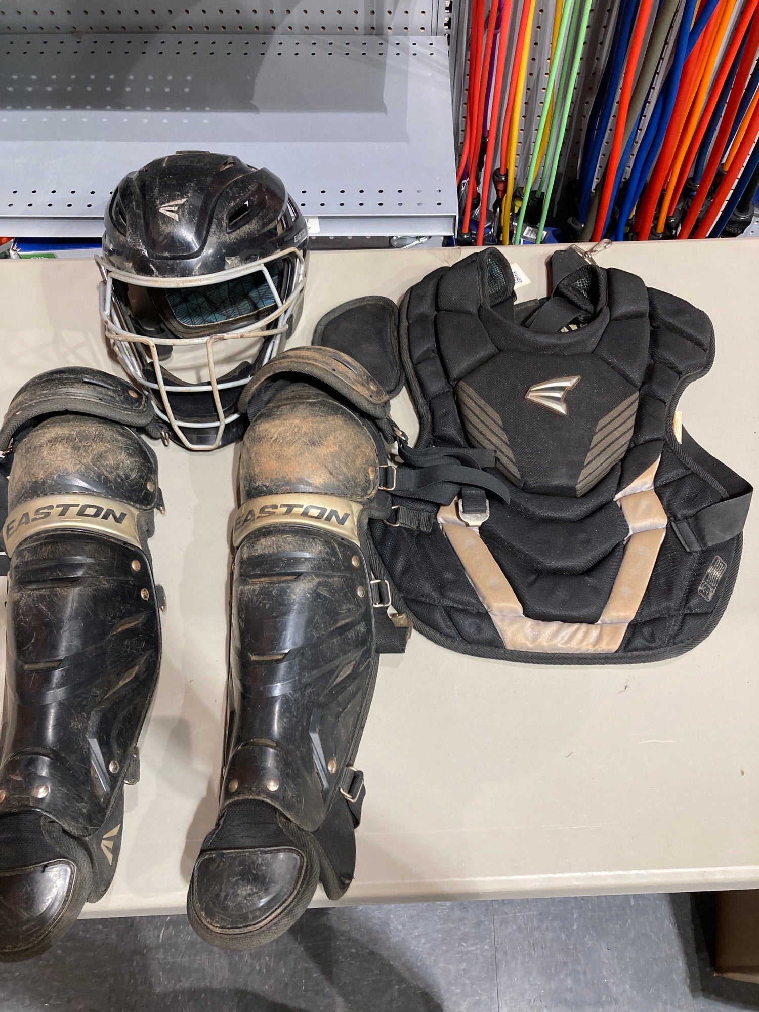 New Easton Elite x Catcher's Set Maroon/gold | SidelineSwap