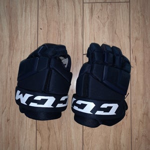 CCM 24k hockey glove