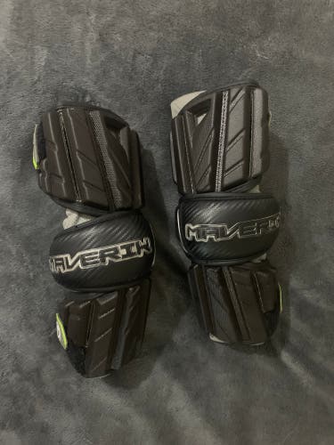 Maverik Max Arm Guards