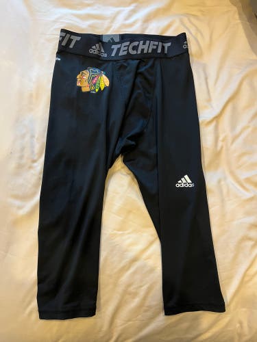 Chicago Blackhawks Team Issued 3/4 Compression Pants