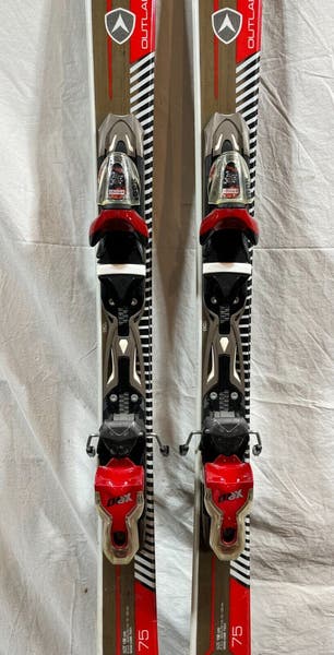 スキー DYNASTAR OUTLAND 75 156cm Dynastar Outland 75 156cm 120-75-110 r=13m Rock Skis LOOK XPress