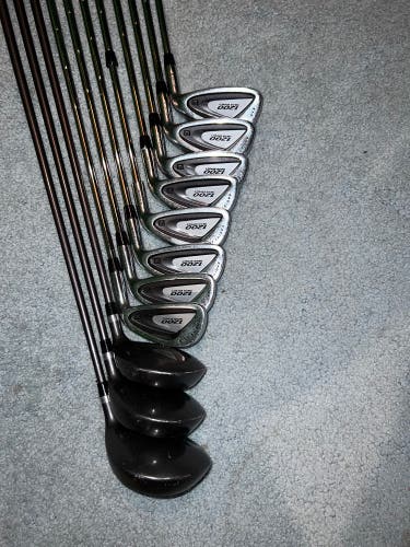 Used Wilson 11 Pieces 1200 gear effect Clubs (Full Set)