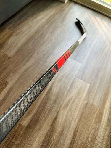 Pro Stock Warrior Alpha LX Pro RH 80 Flex (Novium Graphic)