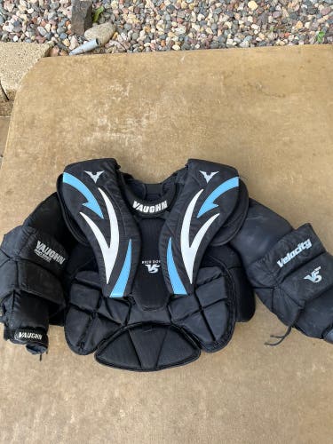 Vaughn Velocity V5 chest protector size L