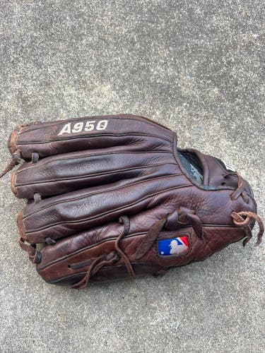 2020 Infield 11.75" A950 Baseball Glove