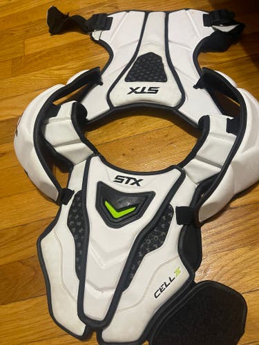 Adult Used Large STX Cell IV Shoulder Pads