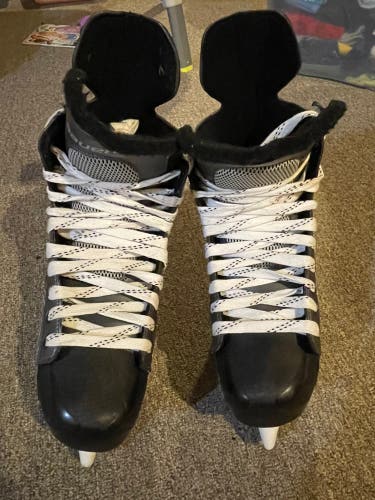 Used Bauer Size 10 Vapor X:15 Hockey Skates