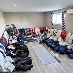 Pro return goalie equipment for sale Bauer full sets, mask, gloves, Pants Etc