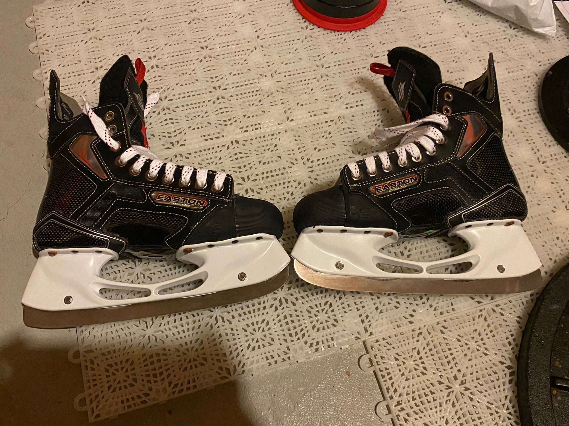 Easton S17 LE Black Hockey Skate 