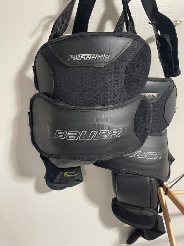 Bauer Supreme S18 Knee Guard Senior