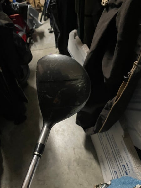 Taylormade 200 steel 3 wood in right hand