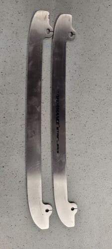 CCM Performance E-Pro Prolite-3 Size 11 295 Runners Like New Sharpened Once