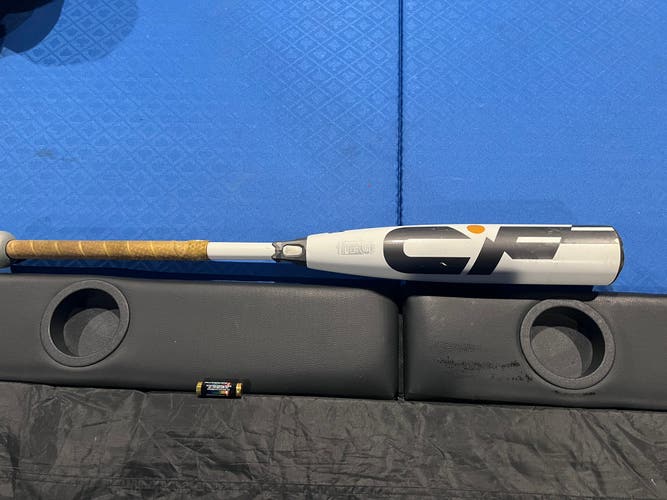 2022 Composite (-10) 19 oz 29" CF Bat