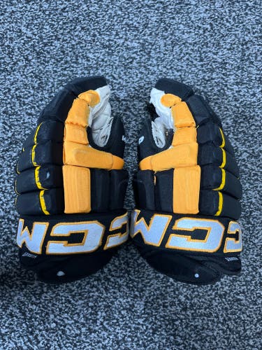 CCM hockey gloves