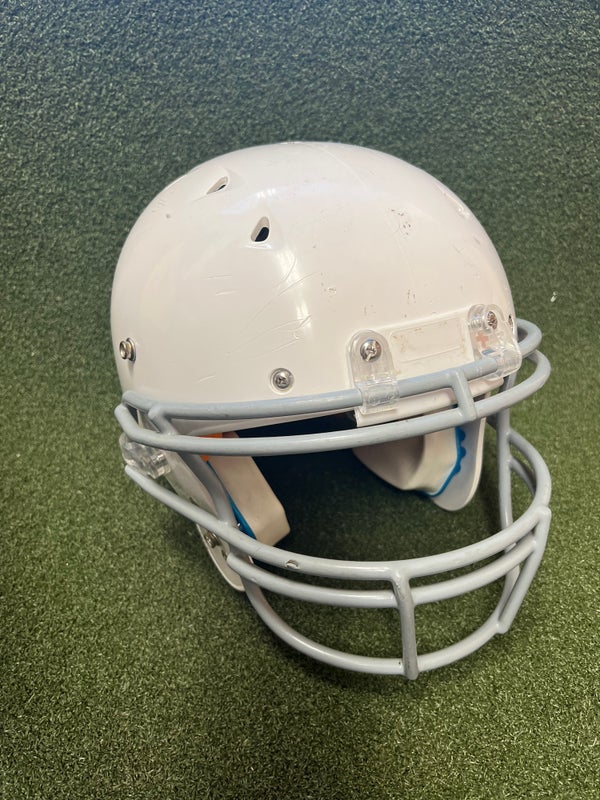 SCHUTT Youth Recruit R3 Size Large Football Helmet 798600 White