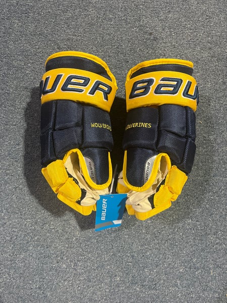 Ferland Hockey Gloves For Sale for Sale in Warren, MI - OfferUp