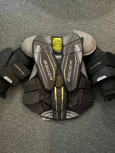 Used Senior Large Bauer Supreme Goalie Chest Protector
