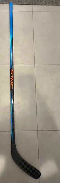 Used Senior Bauer Right Handed Nexus Sync Hockey Stick P88