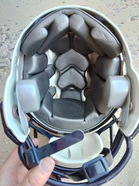 Used Youth 2010 Large Riddell Attack Helmet | SidelineSwap | Buy and Sell  on SidelineSwap
