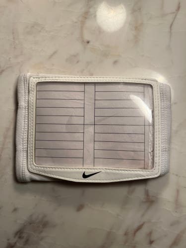 White Nike PRO DRI-FIT Playbook