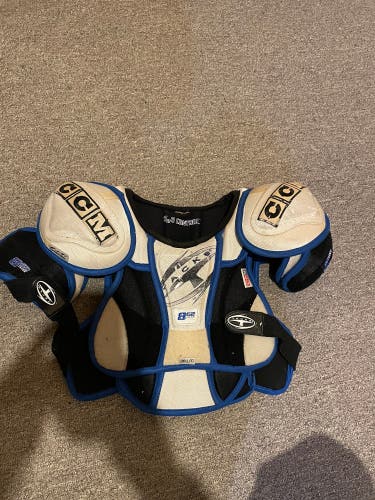 Ccm tacks 862 hockey Shoulder Pads