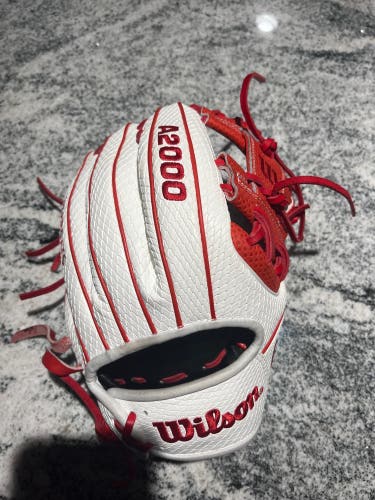 Brand new college infield A2000 11.25