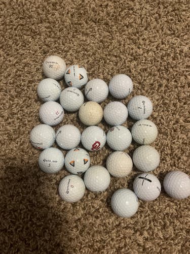 Used TaylorMade 24 Pack (2 Dozen) TP5 Balls