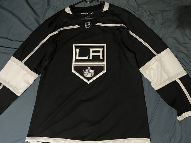 Los Angeles Kings Home Jersey Adidas size 50(M)