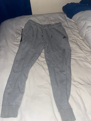nike tech pants