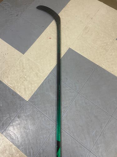 Custom Junior Right Handed P92 Pro Stock Nexus Geo Hockey Stick