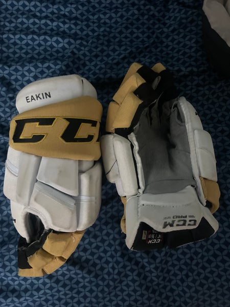 CCM HGPJSSP Pro Stock Hockey Gloves - Daniel Carr - Vegas Golden Knights  Away 14