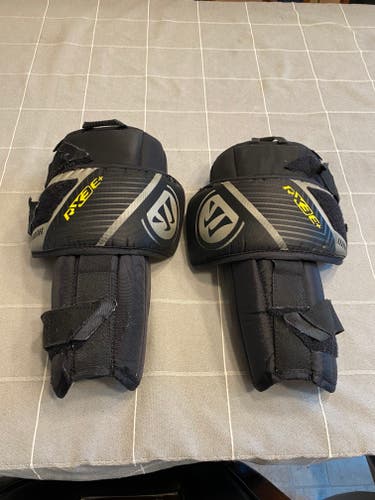 Warrior RX3 E+ Intermediate Knee and Thigh Guards