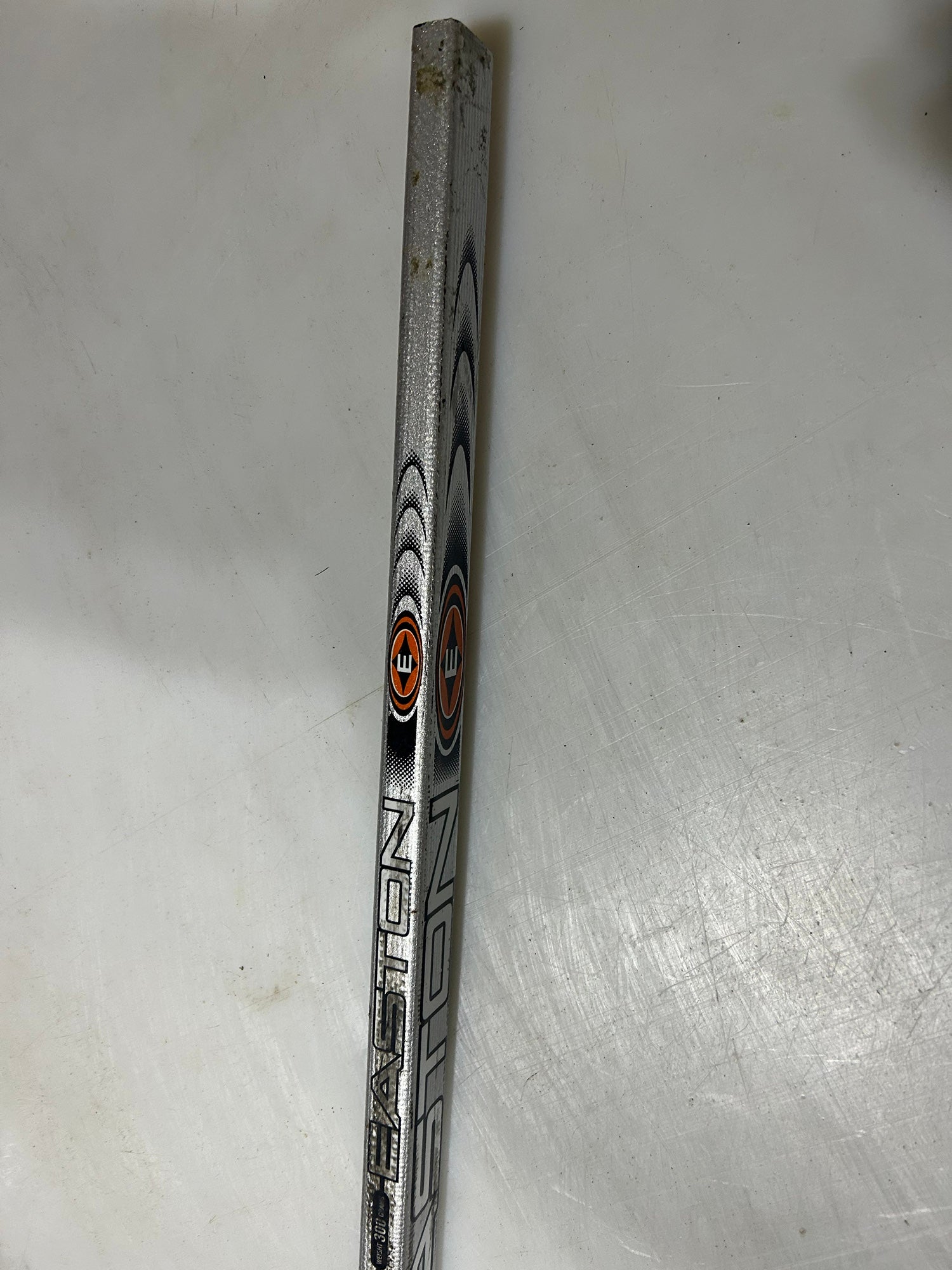 EASTON ULTRA LITE Senior Hockey Shaft 100 Flex w/ RH Easton Drury